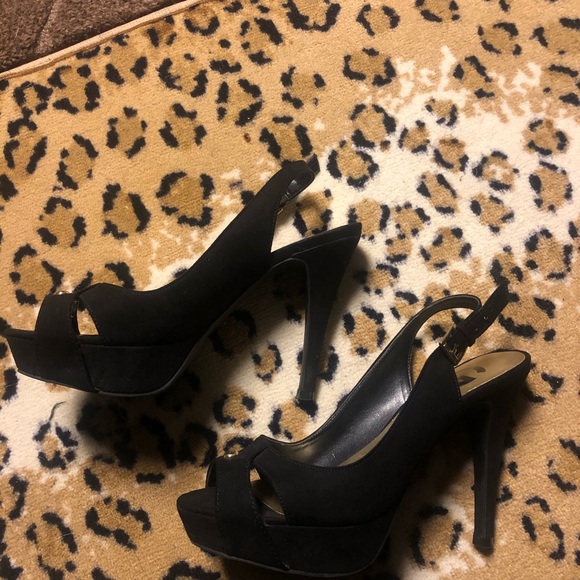 Guess Suede Heels - Picture 2 of 4